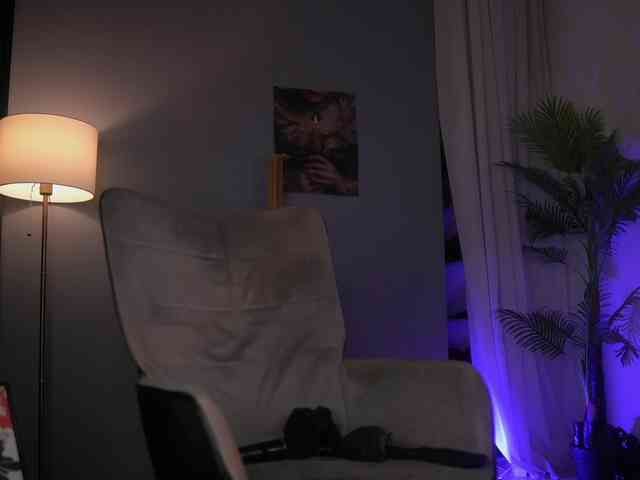 SerenaGrant webcam