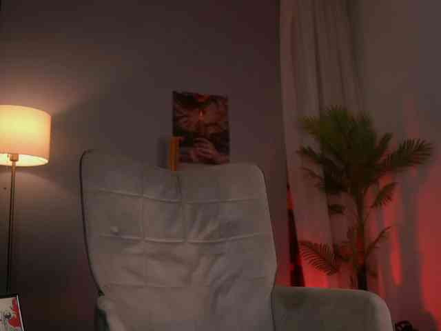 SerenaGrant webcam