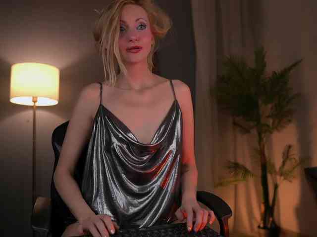 SerenaGrant webcam