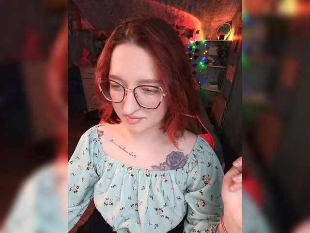 Rosia-Guess's BongaCams show and profile