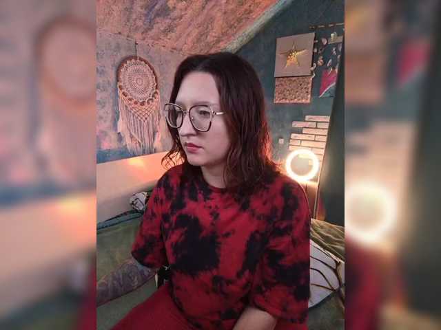 KRISTINA-S live cam preview