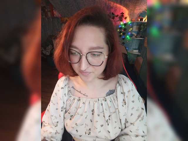 Rosia-Guess's BongaCams show and profile