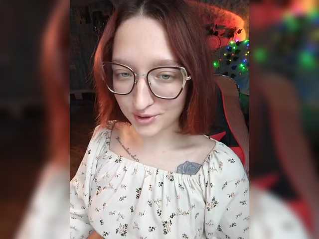 Rosia-Guess's BongaCams show and profile