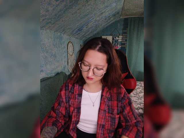 KRISTINA-S live cam preview
