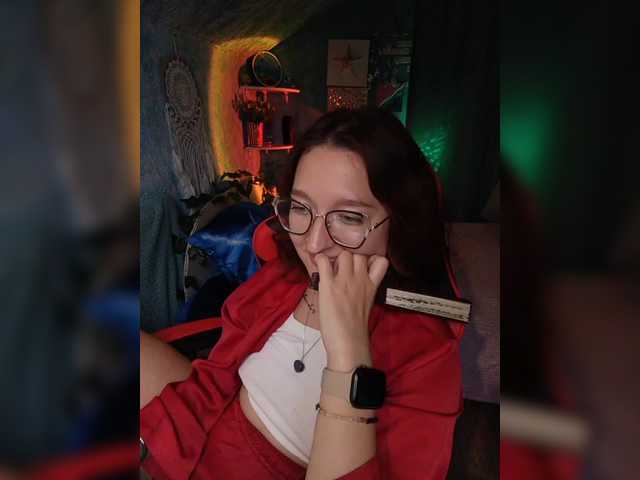 KRISTINA-S live webcam show