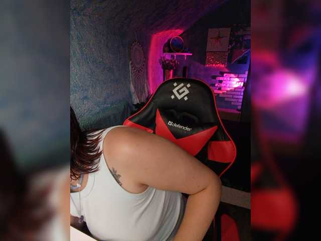 KRISTINA-S live webcam show