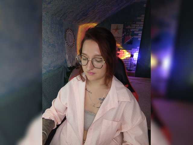 Rosia-Guess live webcam show