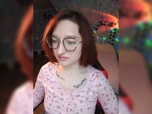 Rosia-Guess's BongaCams show and profile