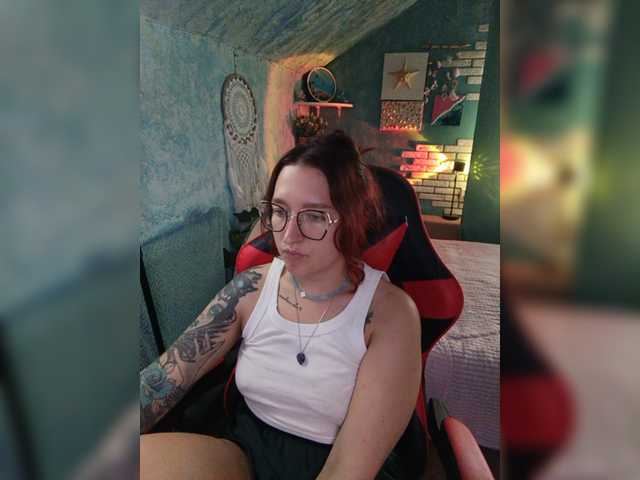 KRISTINA-S live webcam show