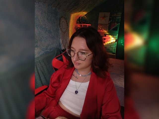 KRISTINA-S live webcam show