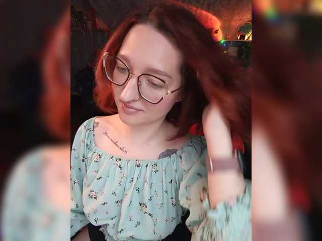 Rosia-Guess's BongaCams show and profile