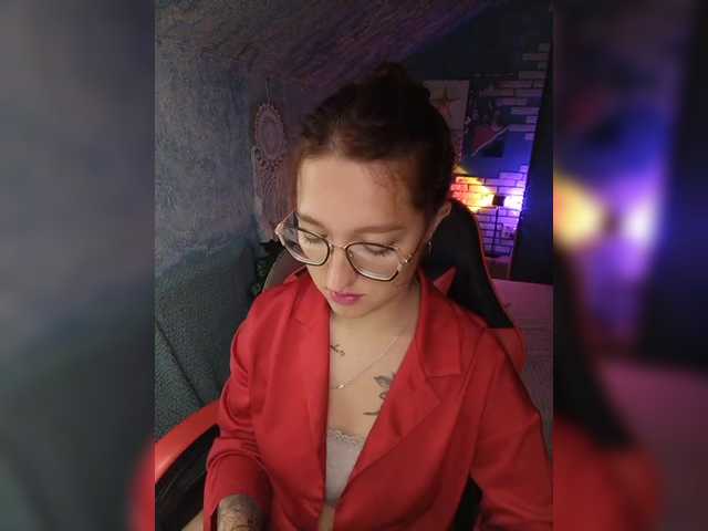Rosia-Guess live webcam show