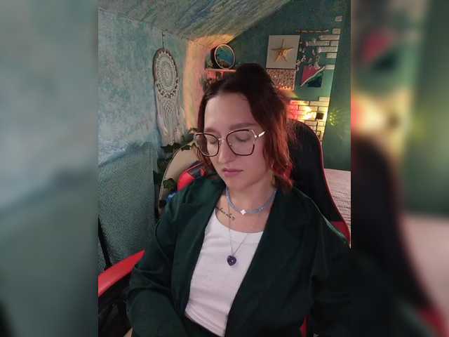 KRISTINA-S live webcam show