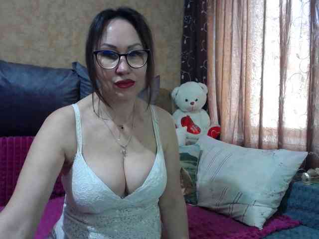 FlirtingMadam webcam