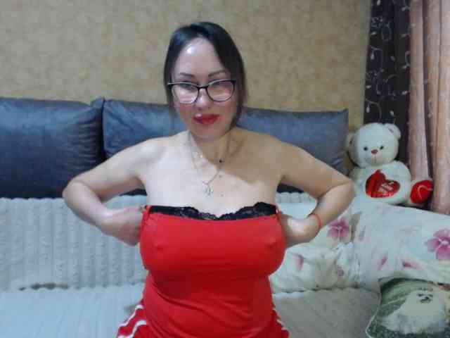 FlirtingMadam webcam