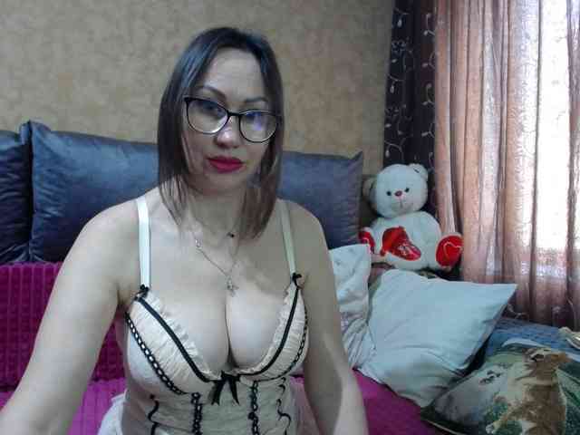 FlirtingMadam webcam