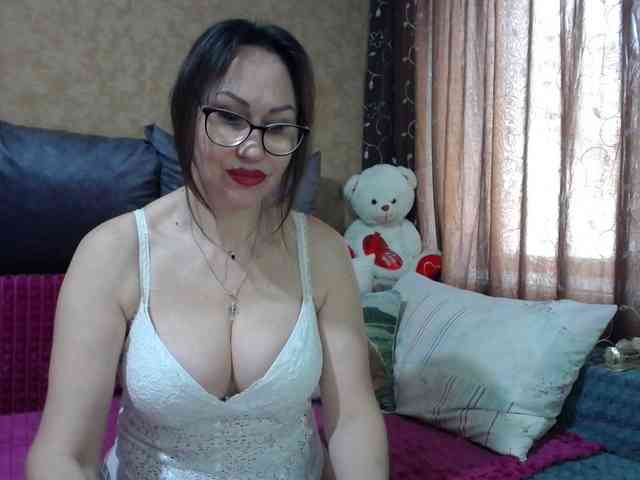 FlirtingMadam webcam