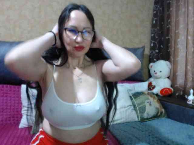 FlirtingMadam webcam