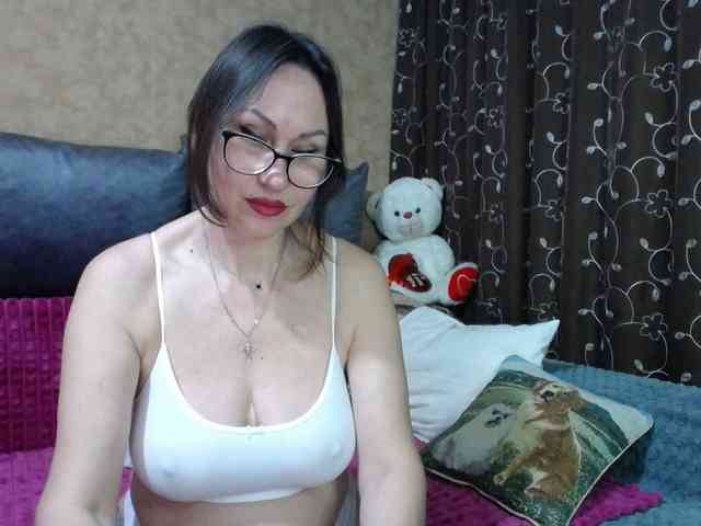 FlirtingMadam webcam