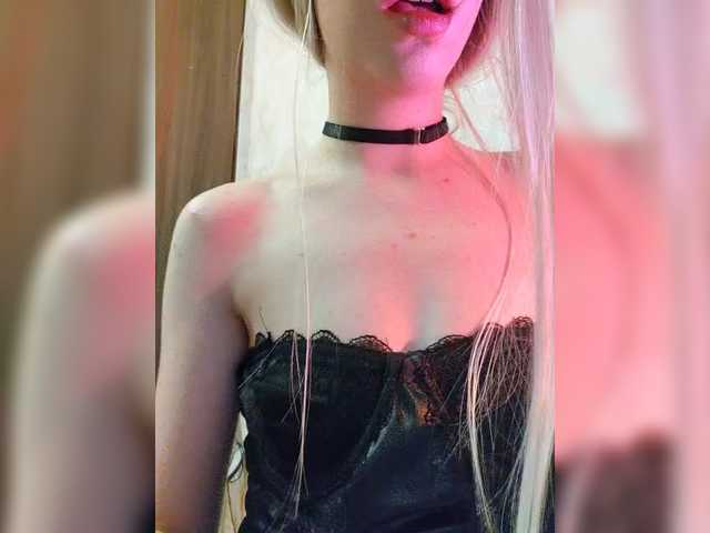 6Devil6's BongaCams show and profile