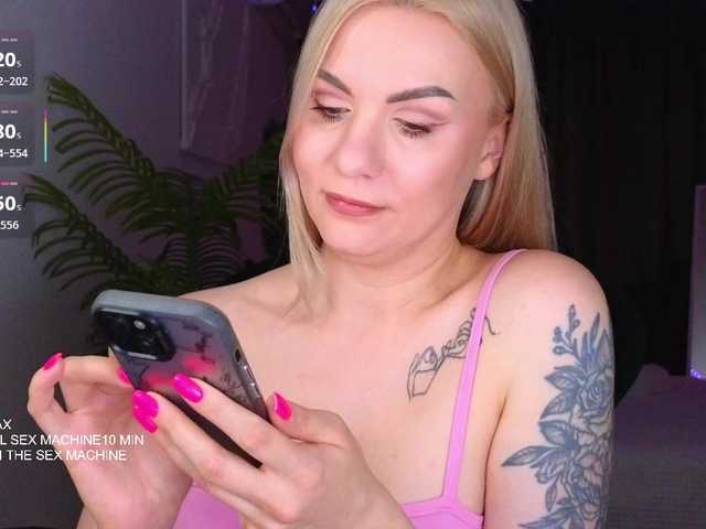 Maria-li live webcam show