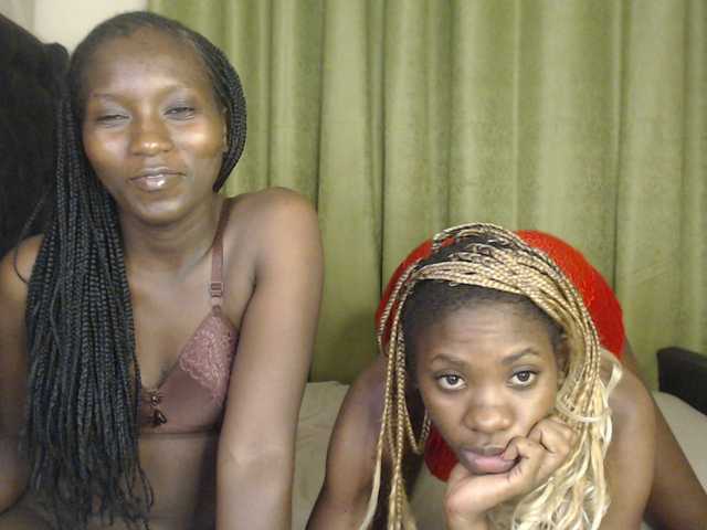 Quency live cam on BongaCams