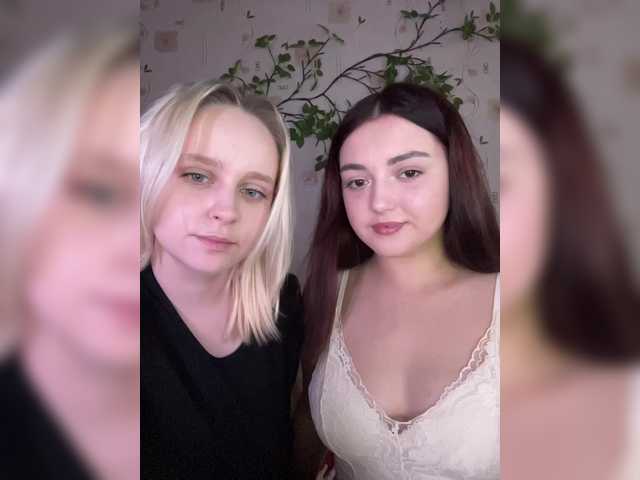 BellaAndAlice