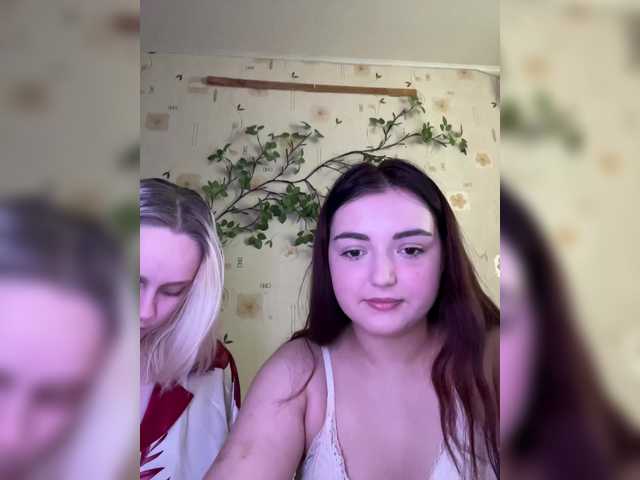 BellaAndAlice