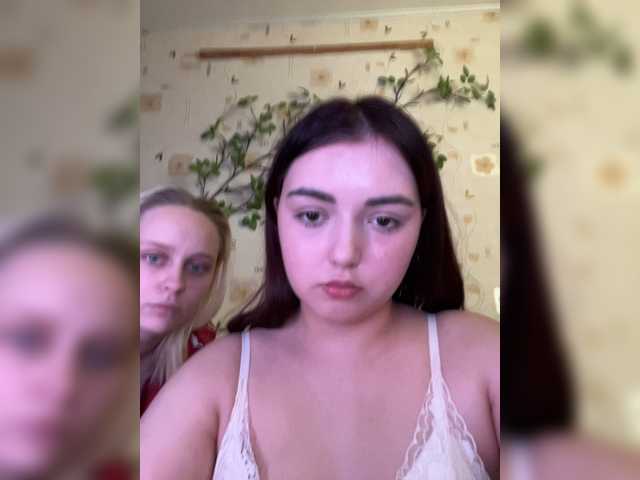 BellaAndAlice