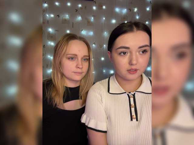 BellaAndAlice webcam model