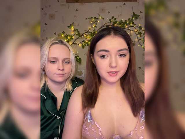 BellaAndAlice's BongaCams show and profile