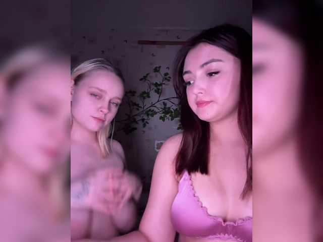BellaAndAlice live cam on BongaCams