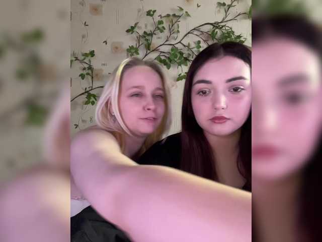 BellaAndAlice live cam on BongaCams