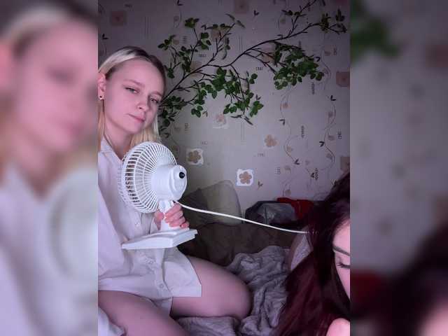 BellaAndAlice