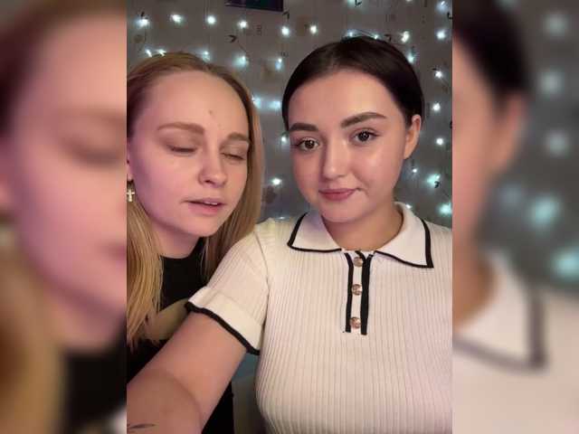 BellaAndAlice, modelo de webcam