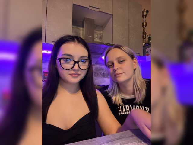 BellaAndAlice live cam on BongaCams