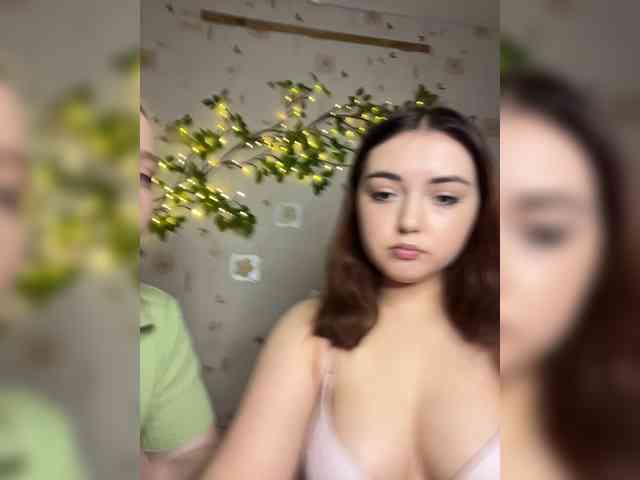 BellaAndAlice live show