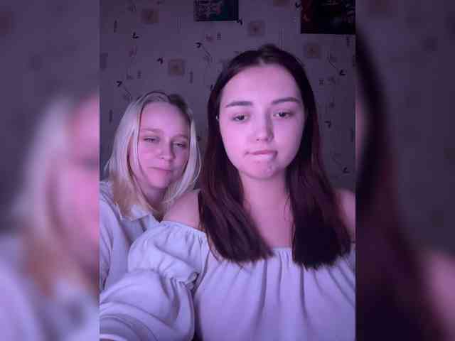 BellaAndAlice Live Webcam on BongaCams