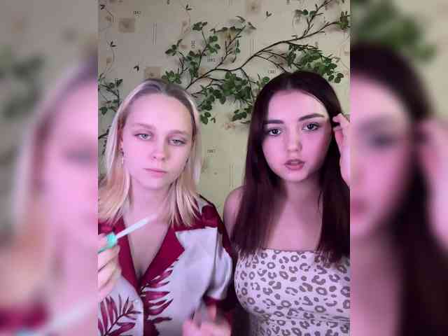 BellaAndAlice Sex Cam Show