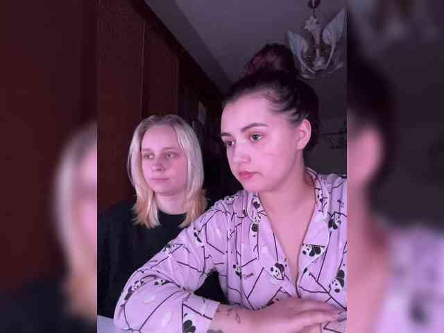 BellaAndAlice
