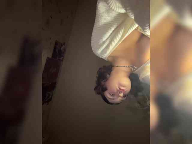 Rude_Angel webcam