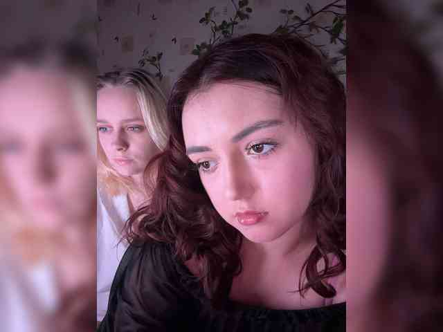 BellaAndAlice Sex Cam Show