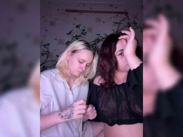 BellaAndAlice Sex Cam Show