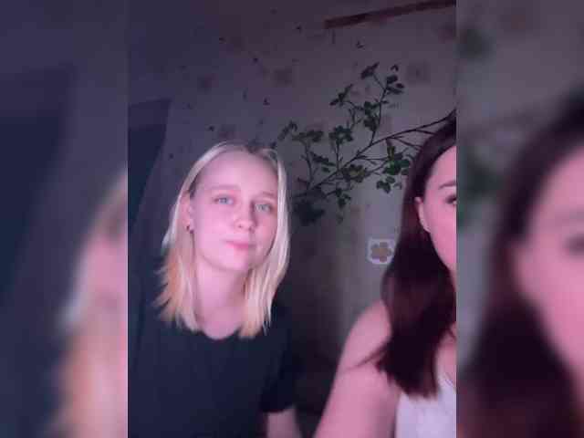 BellaAndAlice Sex Cam Show