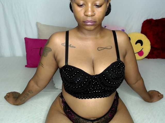 Naughty-nymph's BongaCams show and profile