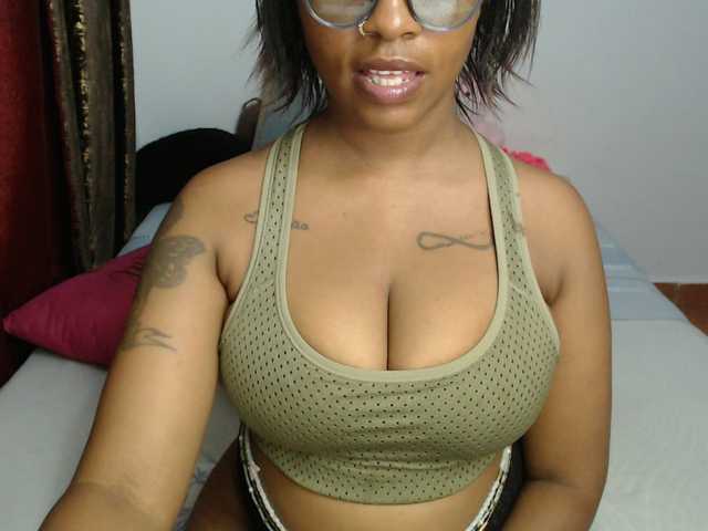 Naughty-nymph live cam on BongaCams