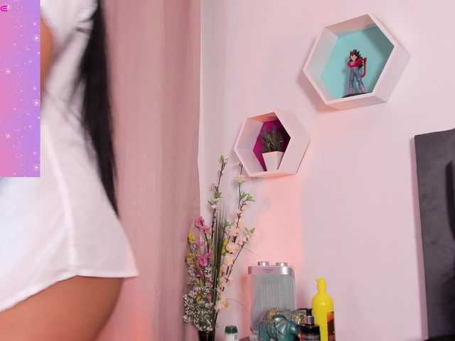 Kendallhot-1 live cam on BongaCams