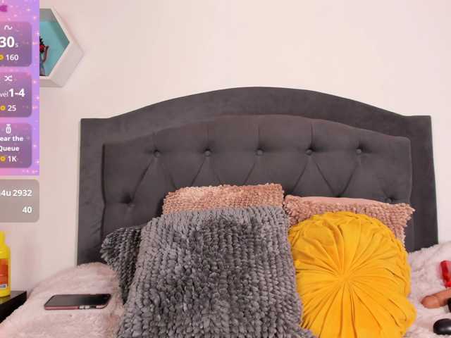 Kendallhot-1 live cam on BongaCams