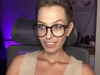 OhMyKosh Porn Show