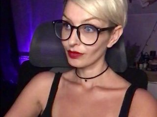 OhMyKosh Porn Show